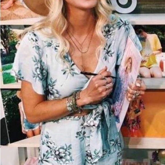 Show Me Your Mumu Riviera Wildflower Romper (1) - Picture 4 of 8